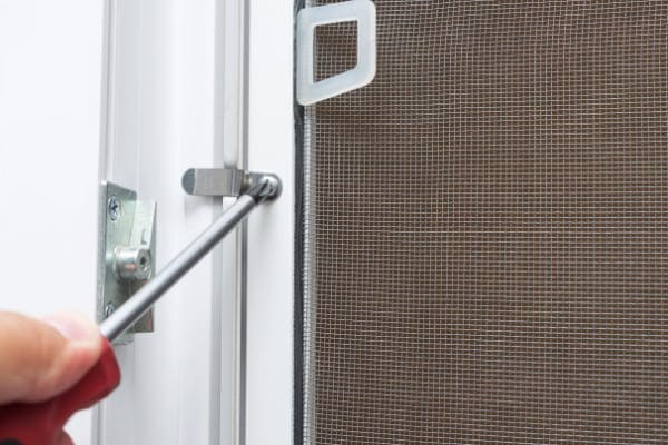 Fliegengitter der Marke Reflexa für Balkontueren