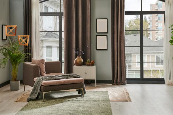 Fensterhandel hat ein effektives Lüftungssystem Fensterhandel hat ein effektives Lüftungssystem