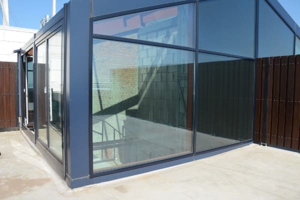 Verschiedene Arten von Fenstern in einem Wintergarten Verschiedene Arten von Fenstern in einem Wintergarten