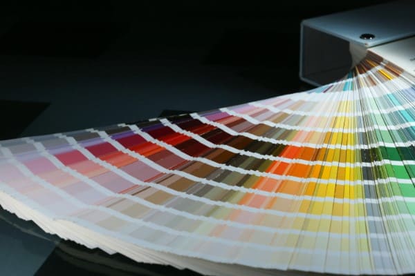 Farbfächer mit vielen RAL Farben