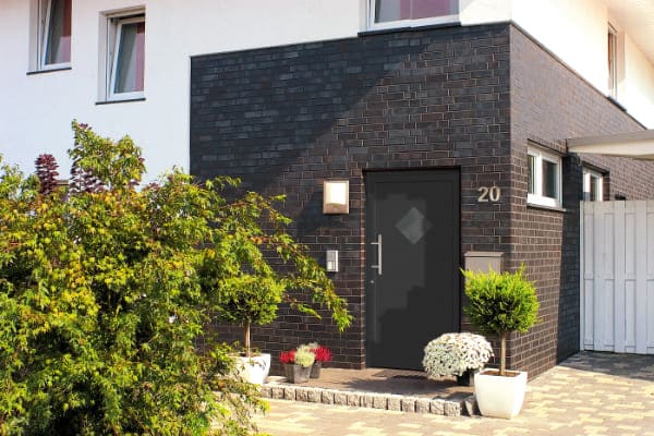 Wärmeschutz Alunebentuer in Backsteinfassade 