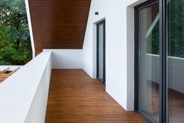 Im Onlineshop von Fensterhandel.de lassen sich hochwertige Fenster konfigurieren