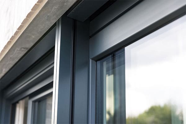 Garagenfenster in Anthrazit oder Weiß