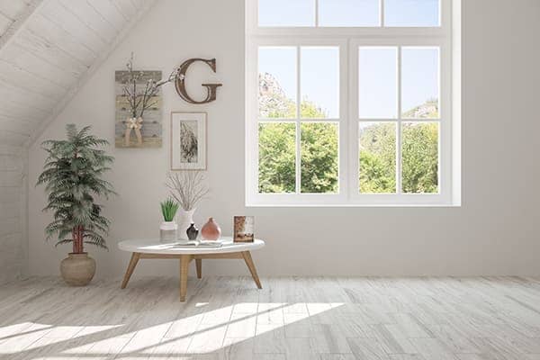 Fenster mit Dreifachverglasung und Sprossen sind möglich.