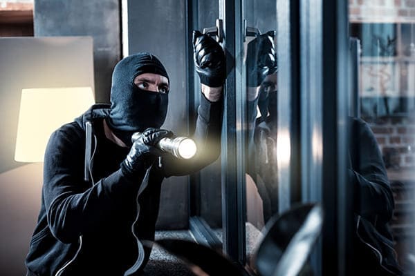 Balkontüren sind mit einem Basis Einbruchschutz ausgerüstet