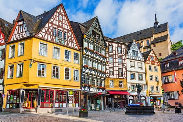 Fachwerkhäuser von außen modernisiert.