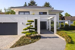 Einfamilienhaus mit großem Garten.