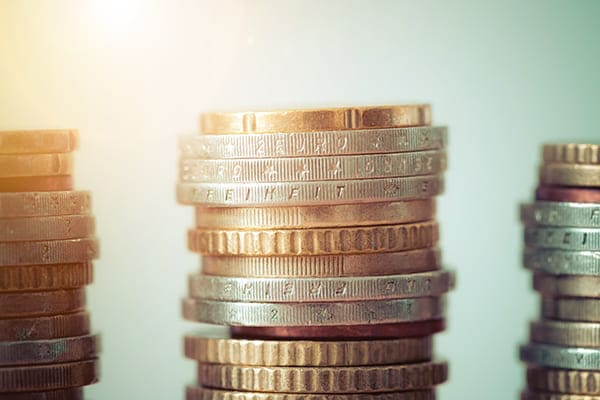 Der Preis für Kunststoff-Alufenster wird angezeigt