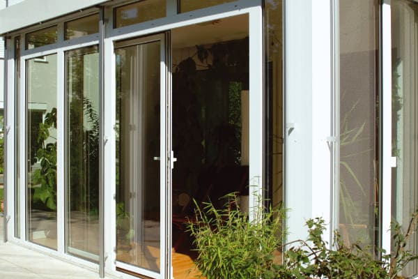 PAS-Türen haben einige Vorteile wie große Glasflächen