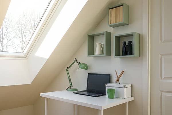 Dachfenster eingebaut in Büroraum.