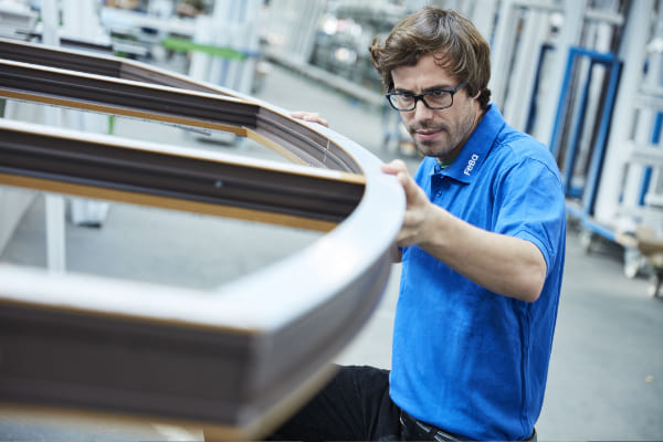 Bei Fensterhandel werden Fenster nach Maß angeboten